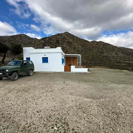 بيت للعطل Kouri Traditional House كارباثوس