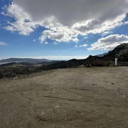 Kouri Traditional House بيت للعطل